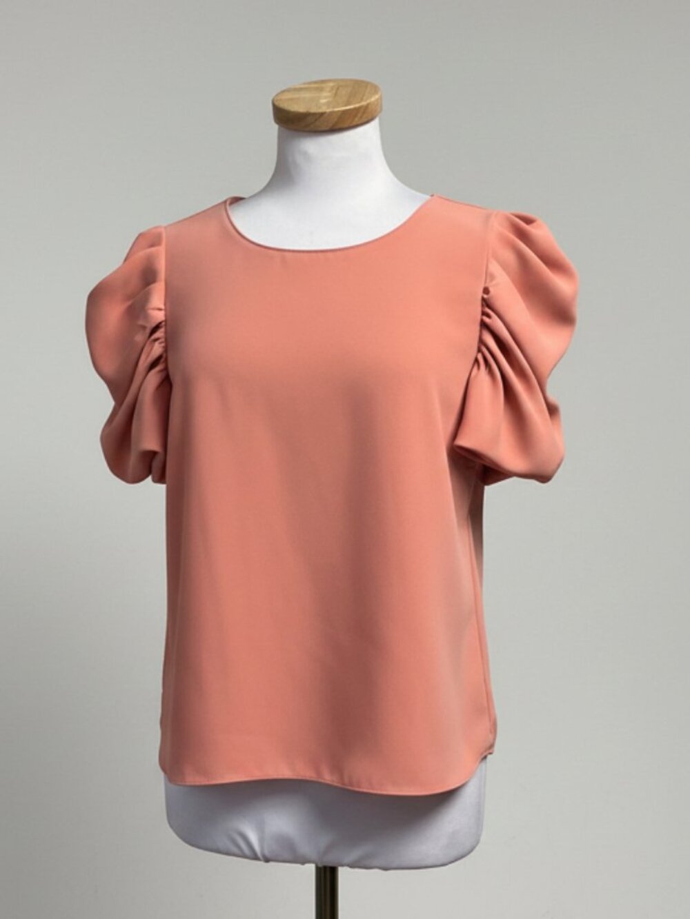 Amanda Uprichard coral puff sleeve blouse, size M, NEW WITH TAGS!